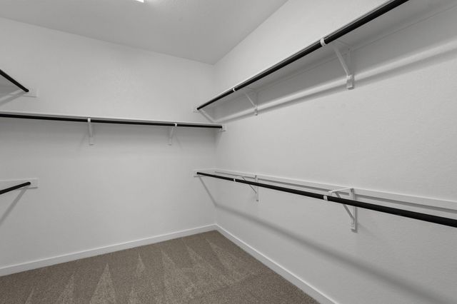 556 Sage Thrasher CIR, Dripping Springs, TX 78620