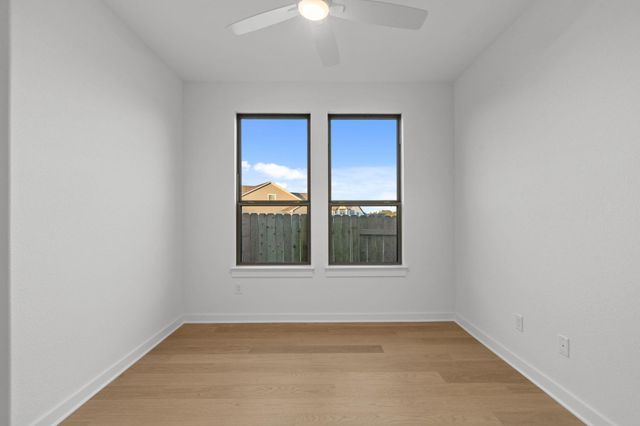 556 Sage Thrasher CIR, Dripping Springs, TX 78620