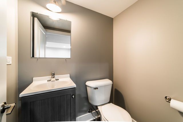 5625 N Menard Avenue, Chicago, IL 60646