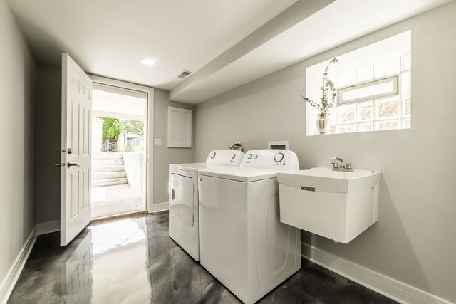 5625 N Menard Avenue, Chicago, IL 60646
