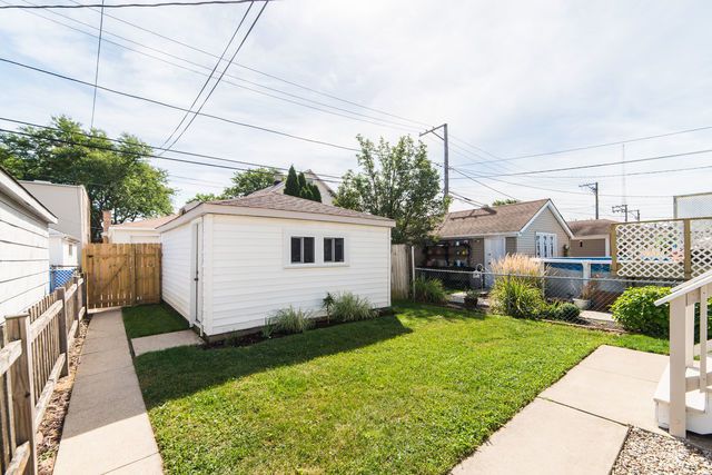 5625 N Menard Avenue, Chicago, IL 60646