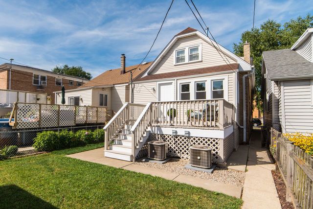 5625 N Menard Avenue, Chicago, IL 60646
