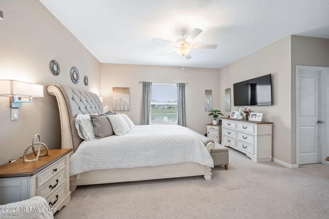 3921 CLOVERDALE Court, Middleburg, FL 32068