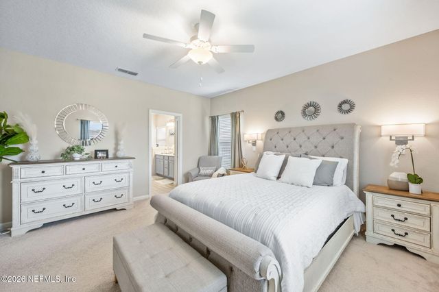 3921 CLOVERDALE Court, Middleburg, FL 32068