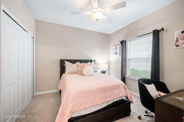 3921 CLOVERDALE Court, Middleburg, FL 32068