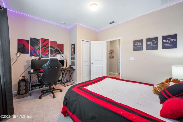 3921 CLOVERDALE Court, Middleburg, FL 32068