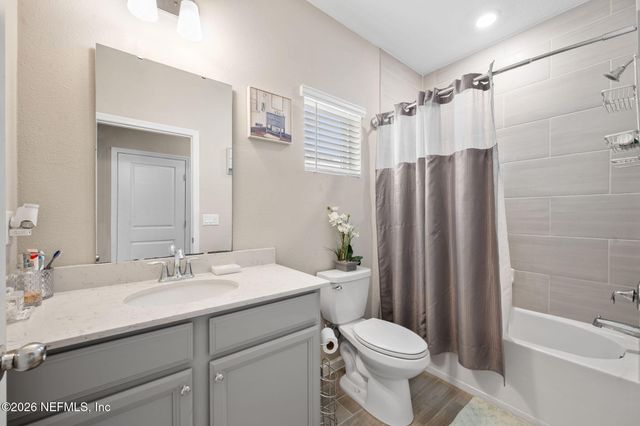 3921 CLOVERDALE Court, Middleburg, FL 32068