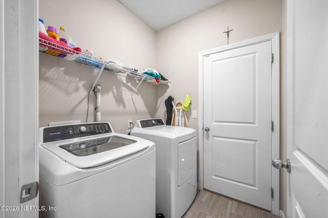3921 CLOVERDALE Court, Middleburg, FL 32068