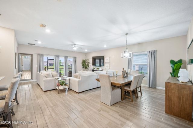 3921 CLOVERDALE Court, Middleburg, FL 32068