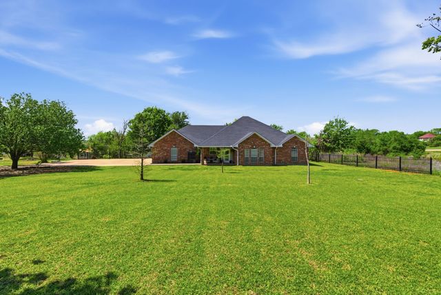 405 Zion Hill Road, Weatherford, TX 76088