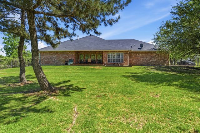405 Zion Hill Road, Weatherford, TX 76088