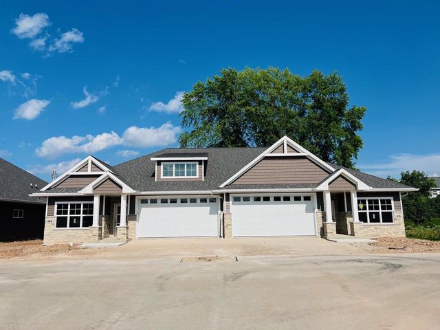 491 PAPERMILL CIRCLE, Kimberly, WI 54136