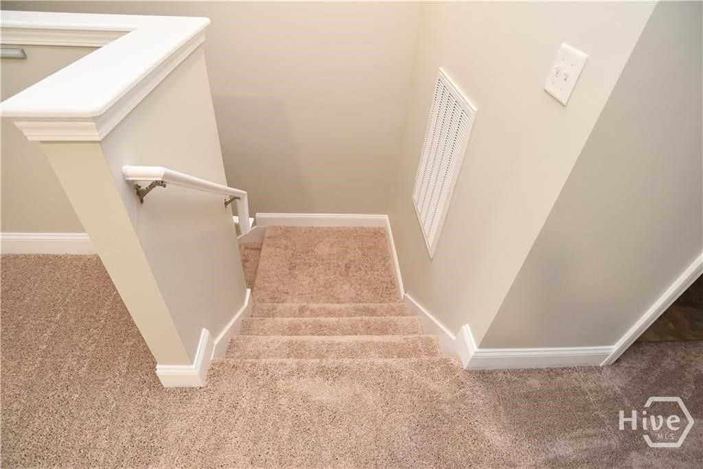 Image 10 of property listing at 20 Parkview Lane, Richmond Hill, GA 31324