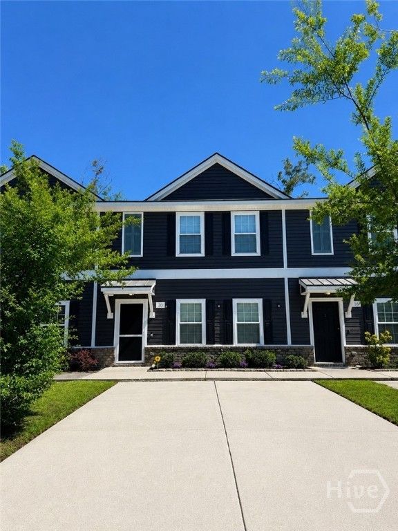 Image 2 of property listing at 20 Parkview Lane, Richmond Hill, GA 31324