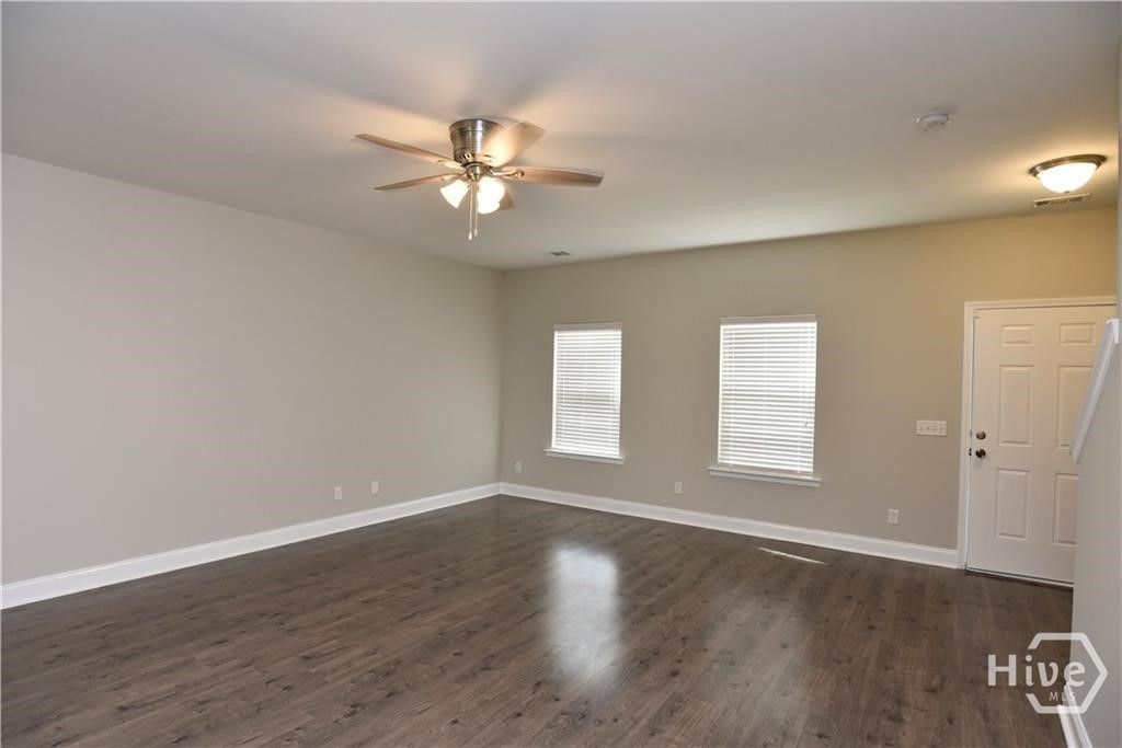 Image 3 of property listing at 20 Parkview Lane, Richmond Hill, GA 31324