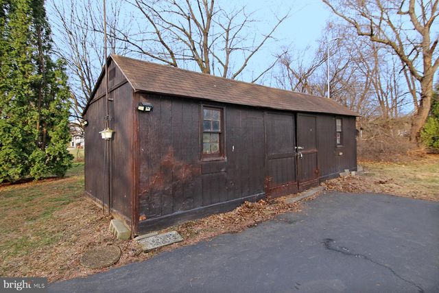 2015 E PENNSYLVANIA AVE, Lebanon, PA 17042