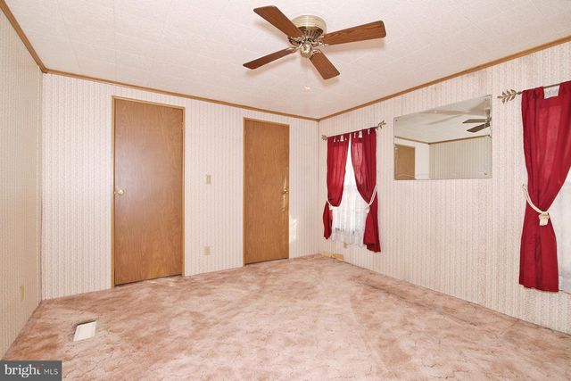 2015 E PENNSYLVANIA AVE, Lebanon, PA 17042