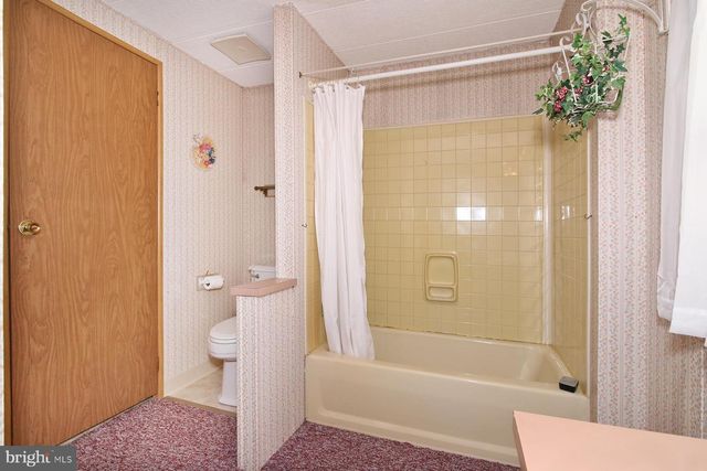 2015 E PENNSYLVANIA AVE, Lebanon, PA 17042