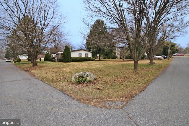 2015 E PENNSYLVANIA AVE, Lebanon, PA 17042