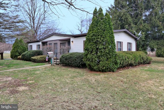 2015 E PENNSYLVANIA AVE, Lebanon, PA 17042