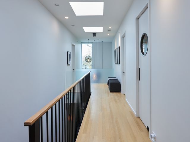 2145 W Mclean Avenue, Chicago, IL 60647