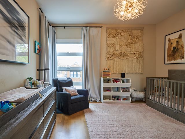 2145 W Mclean Avenue, Chicago, IL 60647