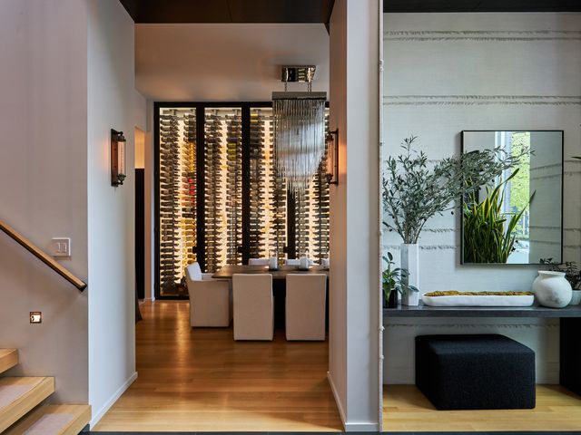 2145 W Mclean Avenue, Chicago, IL 60647