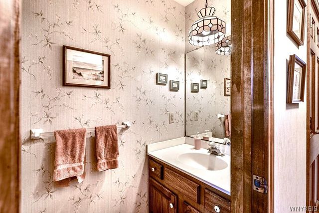 48 Deer Run, Amherst, NY 14221