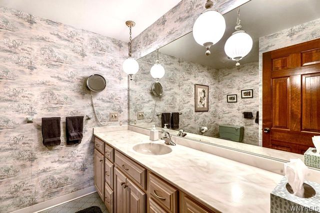 48 Deer Run, Amherst, NY 14221