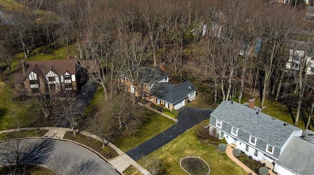 48 Deer Run, Amherst, NY 14221