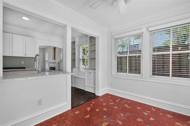 433 SE 7TH STREET, Gainesville, FL 32601