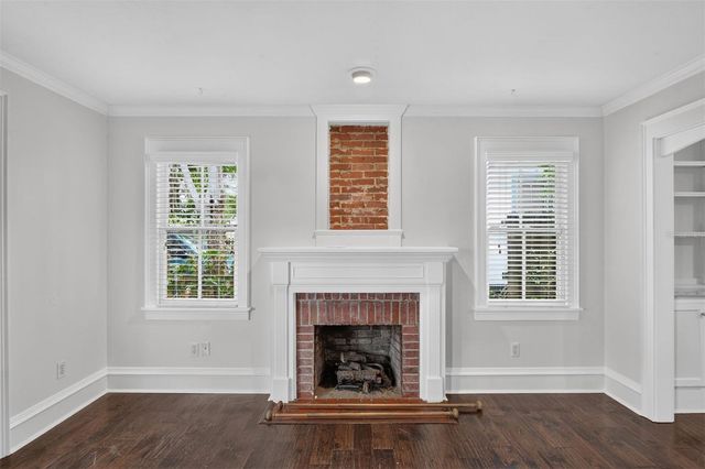 433 SE 7TH STREET, Gainesville, FL 32601