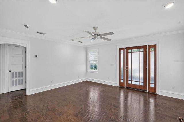 433 SE 7TH STREET, Gainesville, FL 32601