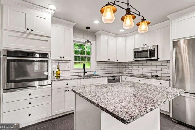 806 Valley Run Drive, Bremen, GA 30110