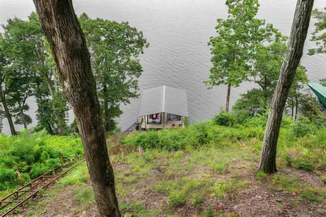 60 WILDFERN LN, Counce, TN 38326