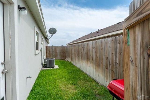 1009 W La Pointe Avenue, Mission, TX 78573