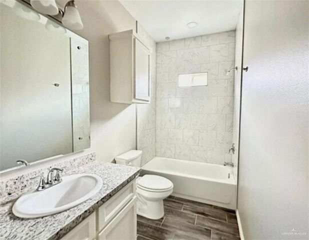 1009 W La Pointe Avenue, Mission, TX 78573