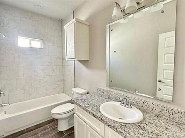 1009 W La Pointe Avenue, Mission, TX 78573
