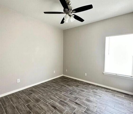 1009 W La Pointe Avenue, Mission, TX 78573