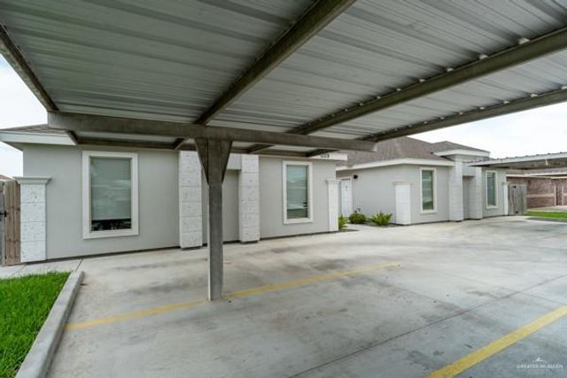 1009 W La Pointe Avenue, Mission, TX 78573