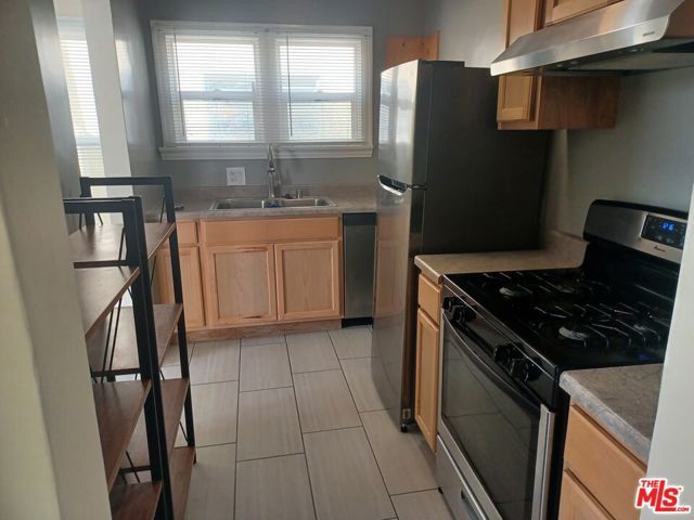 1427 17th Street, Santa Monica, CA 90404