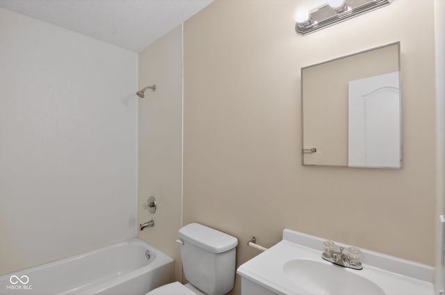 4918 Melrose Avenue, Indianapolis, IN 46241