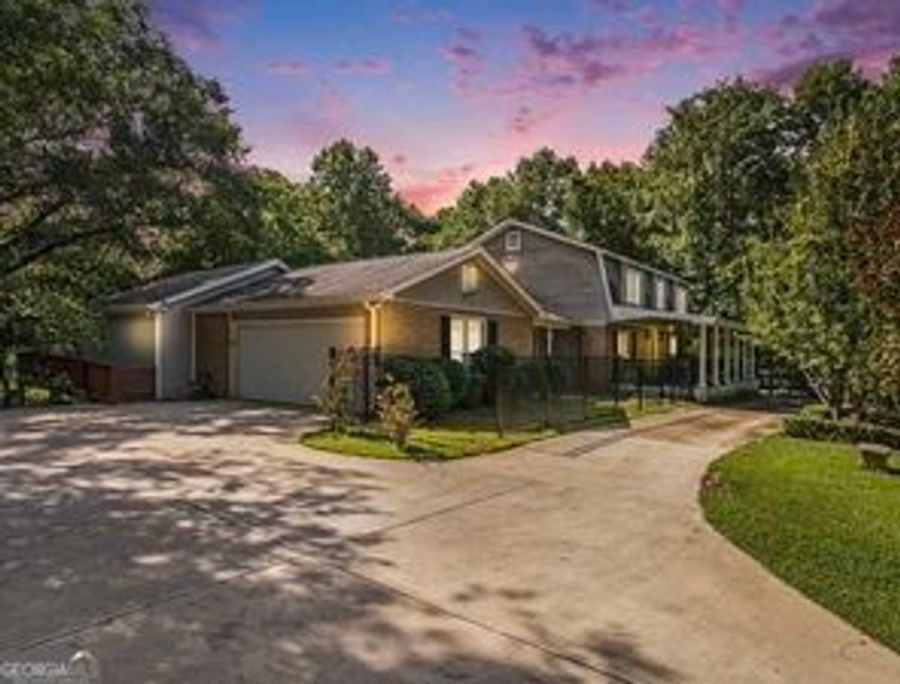 5230 SW West Shore Drive, Conyers, GA 30094 — photo 2