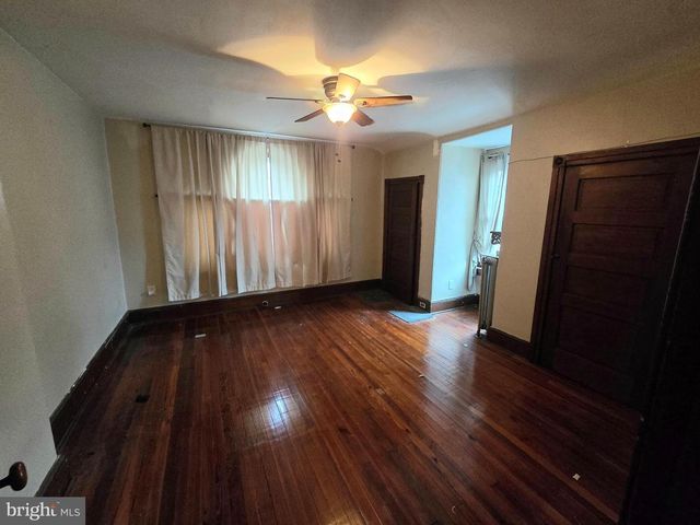 557 HAMILTON ST, Norristown, PA 19401