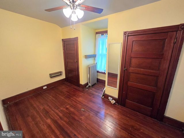 557 HAMILTON ST, Norristown, PA 19401