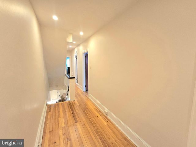 557 HAMILTON ST, Norristown, PA 19401