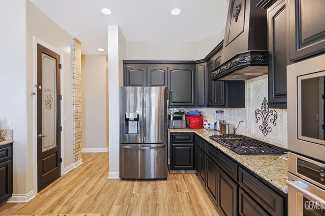 11502 Summit Point Court, Bakersfield, CA 93312