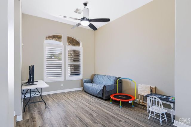 11502 Summit Point Court, Bakersfield, CA 93312
