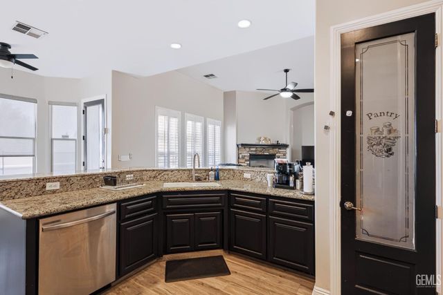 11502 Summit Point Court, Bakersfield, CA 93312