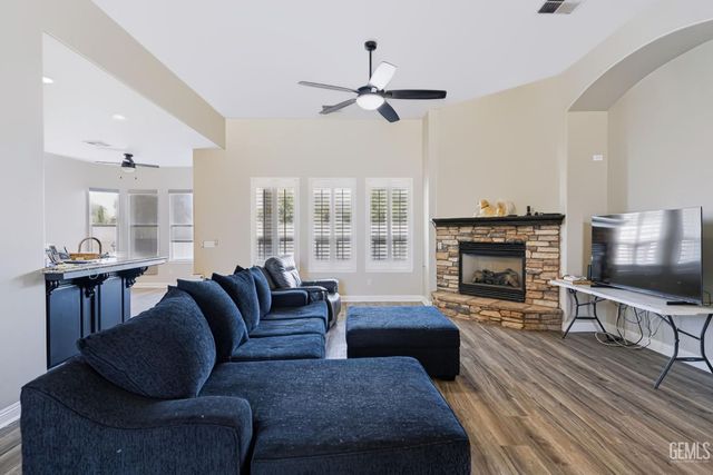 11502 Summit Point Court, Bakersfield, CA 93312
